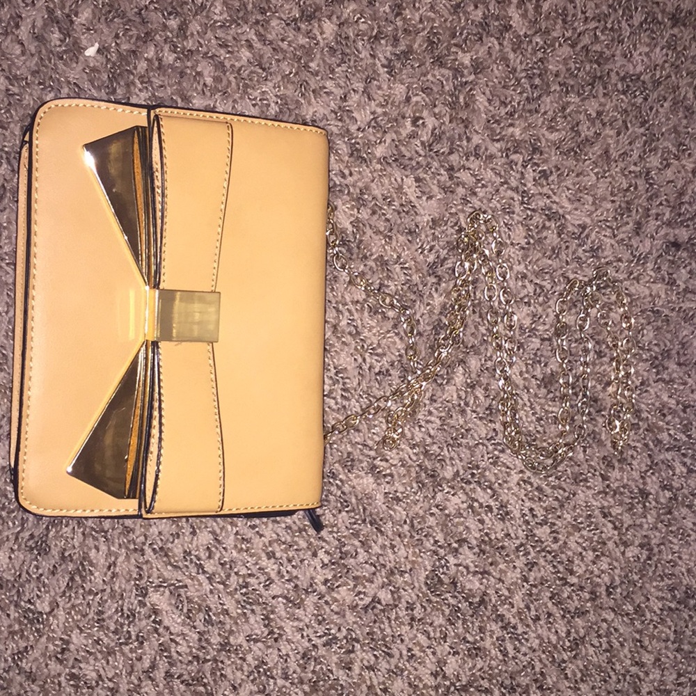 Brown shoulder purse